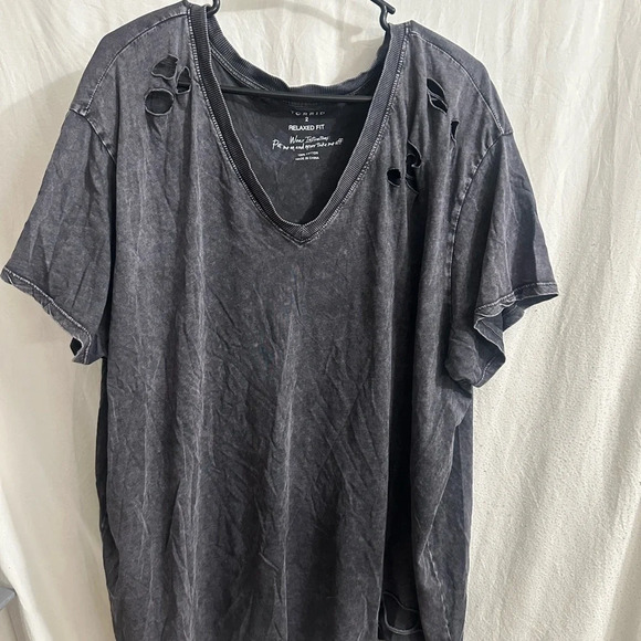 Torrid Gray V-Neck Cut Out T-Shirt - Picture 2 of 4